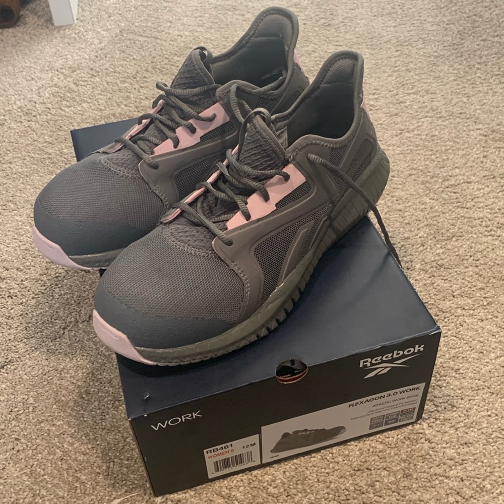 Reebok composite toe athletic work shoe